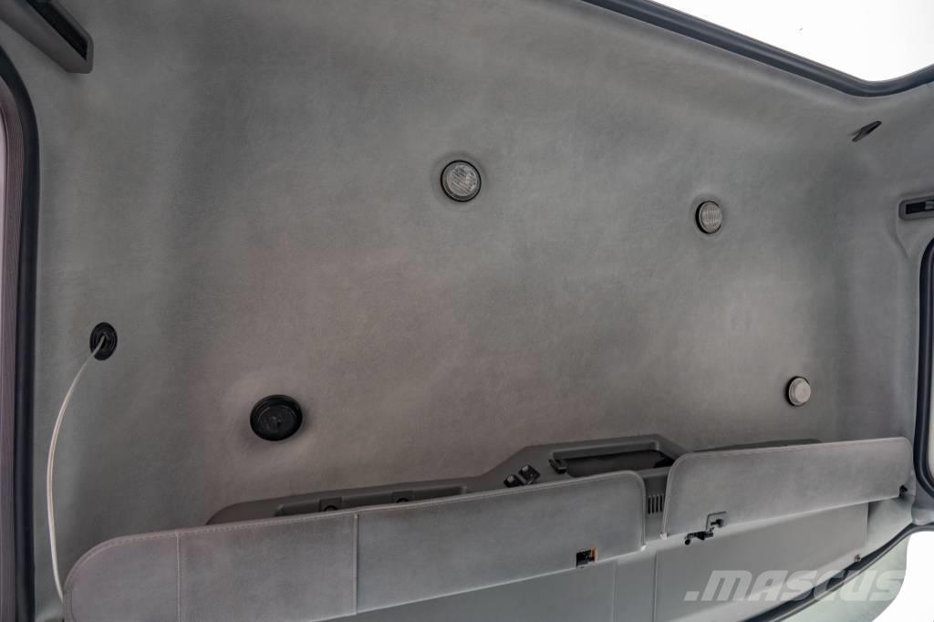 Mack Granite GU 813 中古トラクターヘッド | トレーラーヘッド