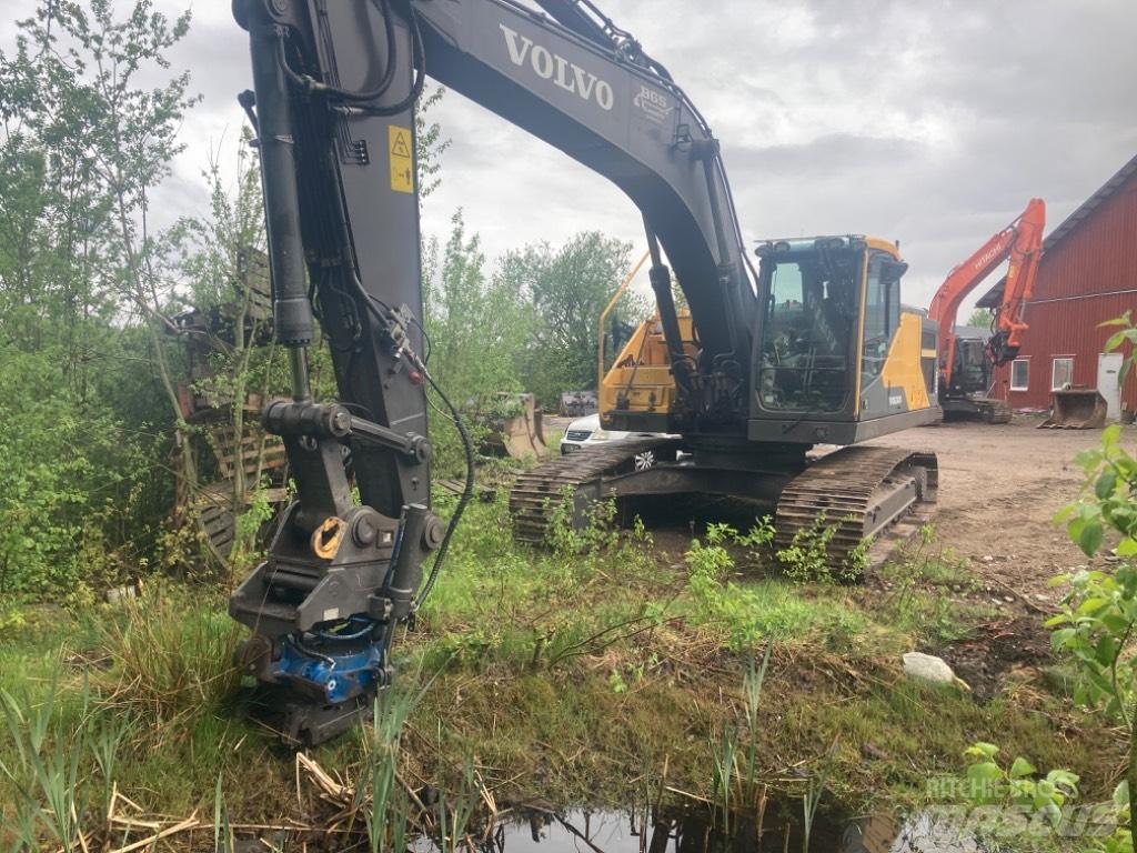Volvo EC 250 EL 大型油圧ショベル12t以上（パワーショベル・ユンボ）