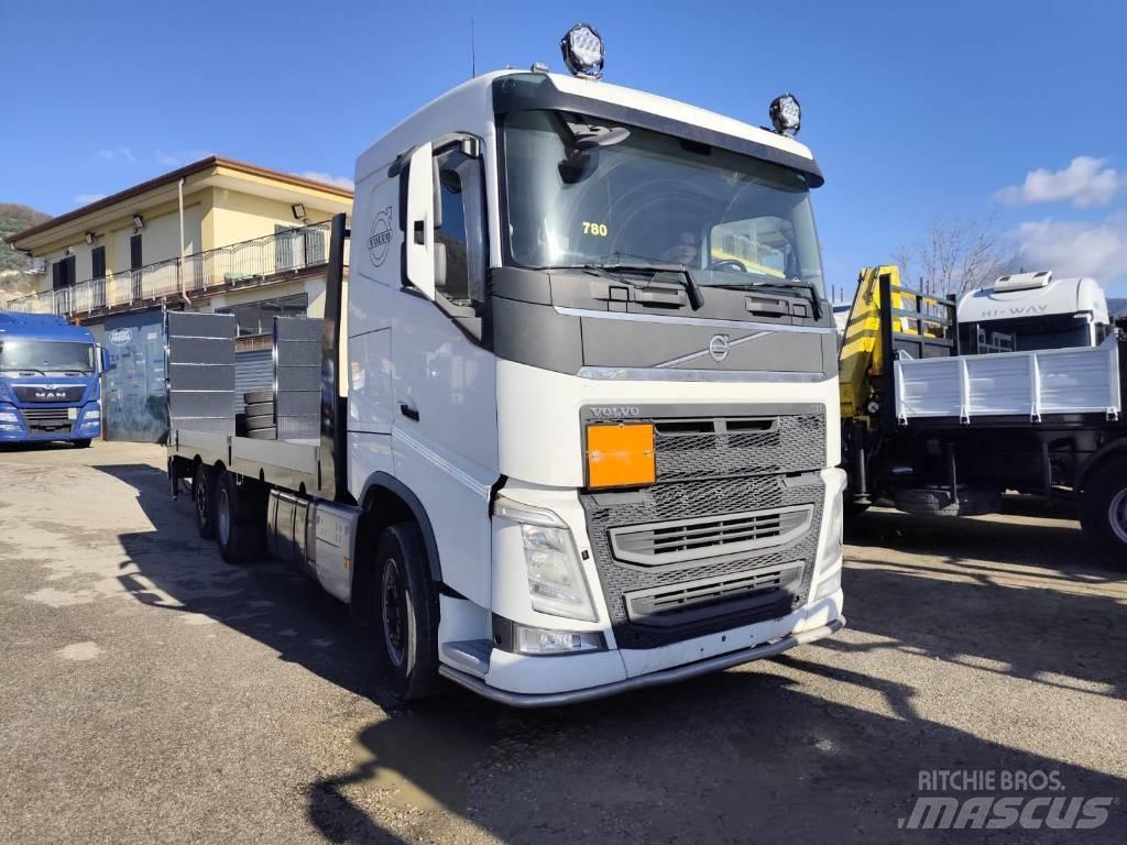 Volvo FH 13 540 平ボディー／ウインチトラック