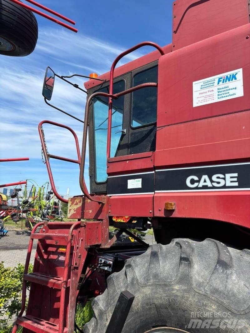 Case IH 1680 Axial コンバイン