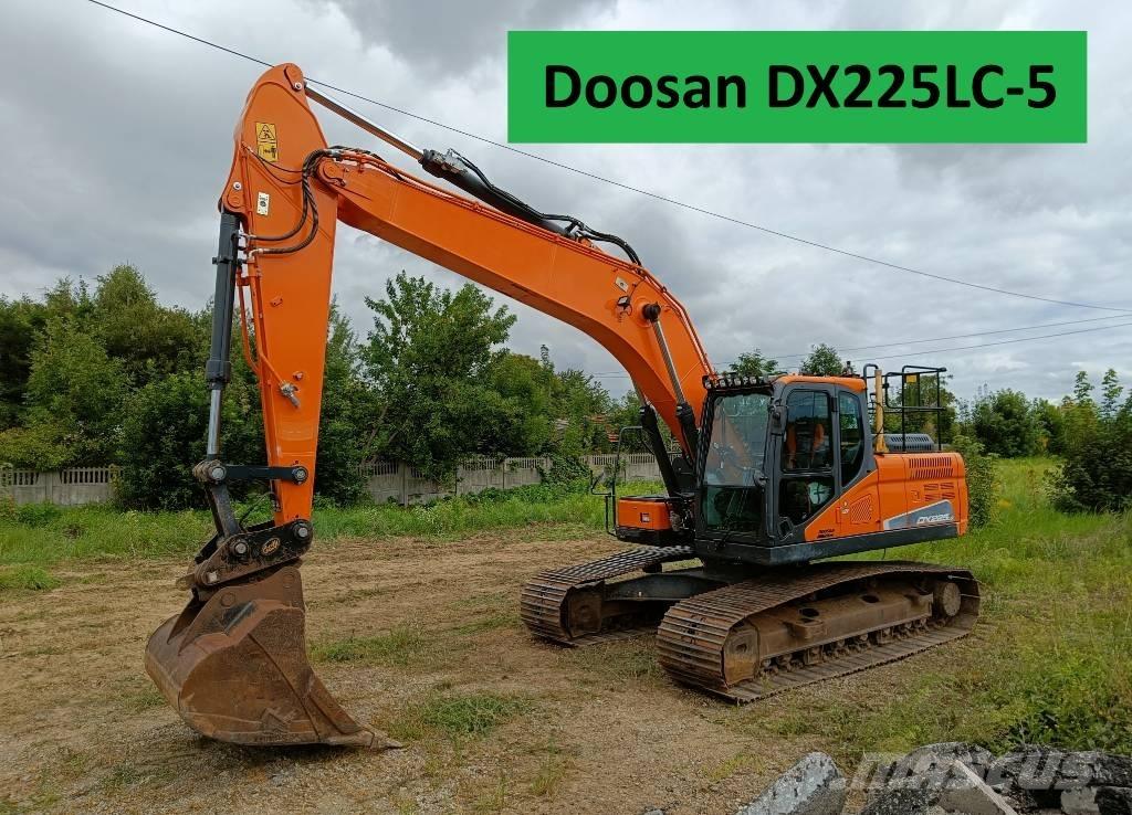 Doosan DX 225 LC-5 大型油圧ショベル12t以上（パワーショベル・ユンボ）