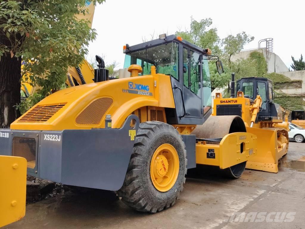 XCMG XS 223 J 振動ローラ