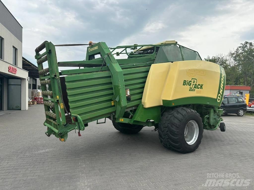 Krone Big Pack 12130 スクエアベーラー
