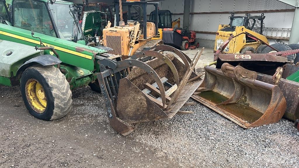 John Deere 3415 テレスコーピックハンドラー