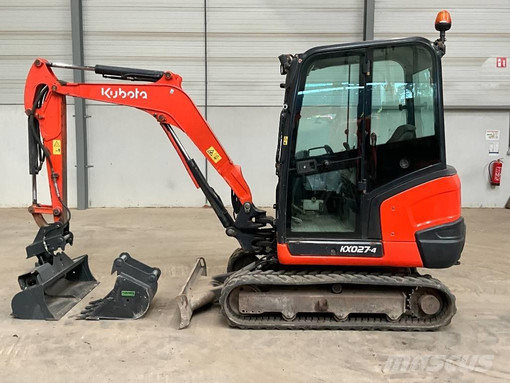Kubota KX 027-4 ミニ油圧ショベル 7t以下（ミニユンボ・ミニディガー）
