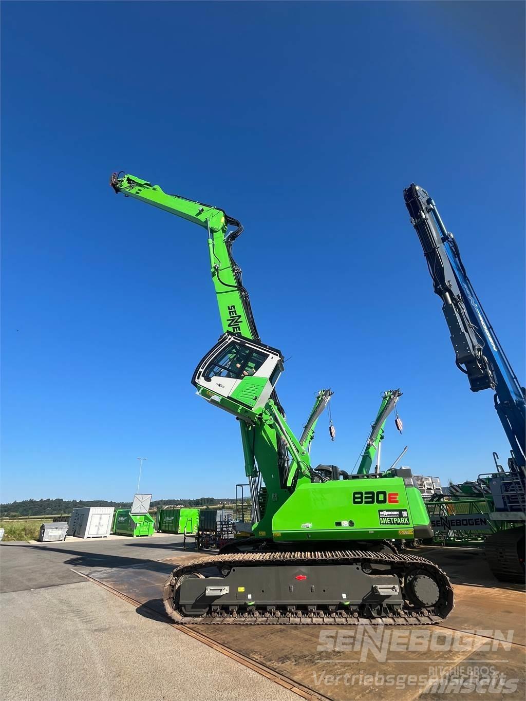 Sennebogen 830 R 解体油圧ショベル