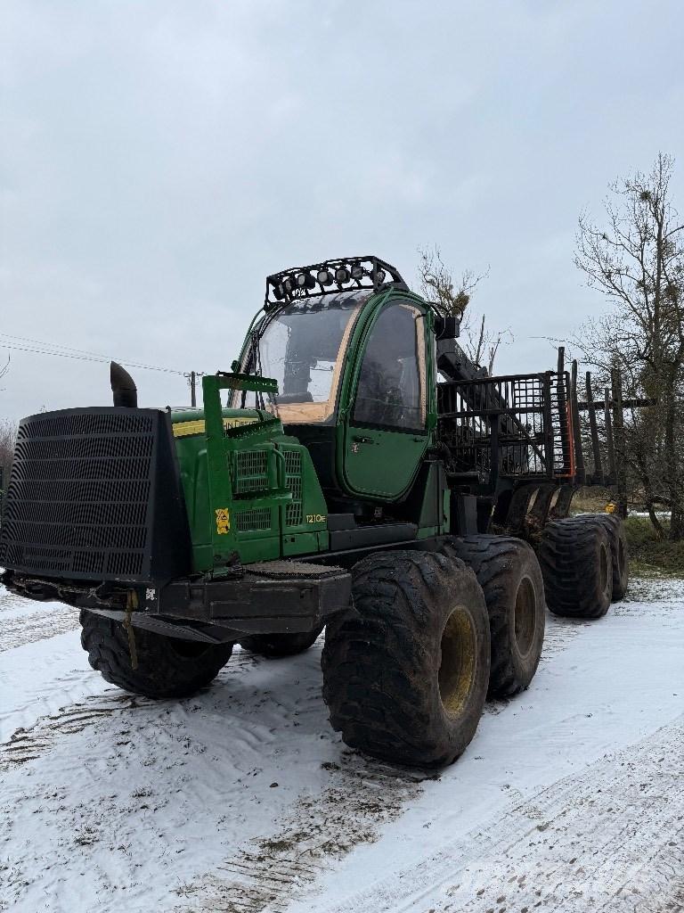 John Deere 1210 E フォワーダー