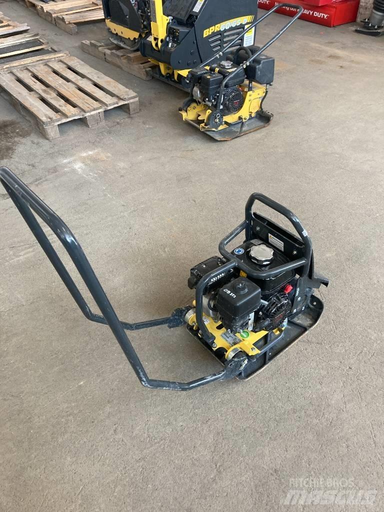 Bomag BP 10/35 プレートコンパクター