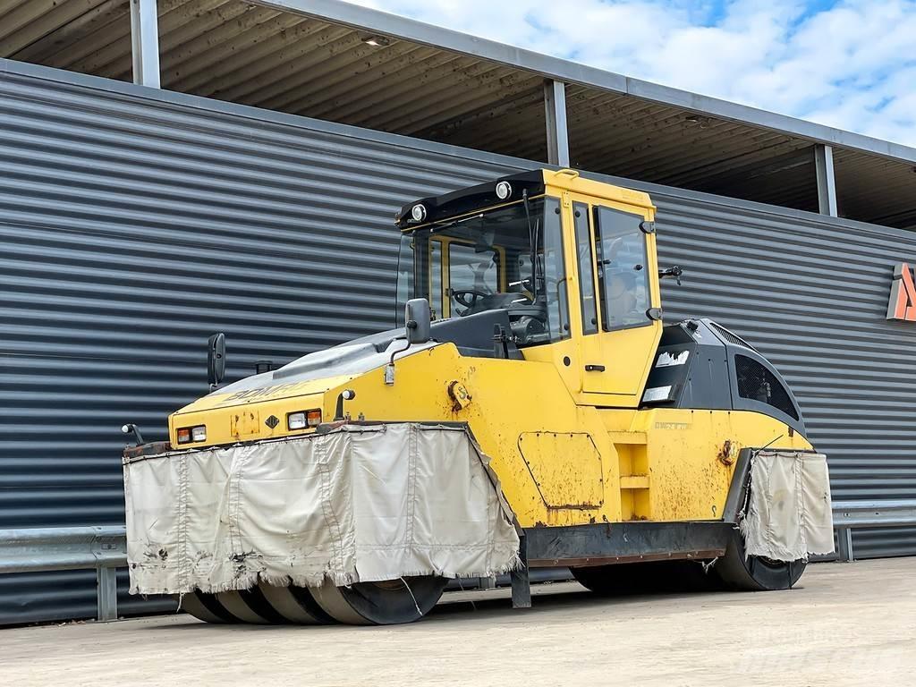 Bomag BW 24 RH タイヤローラ