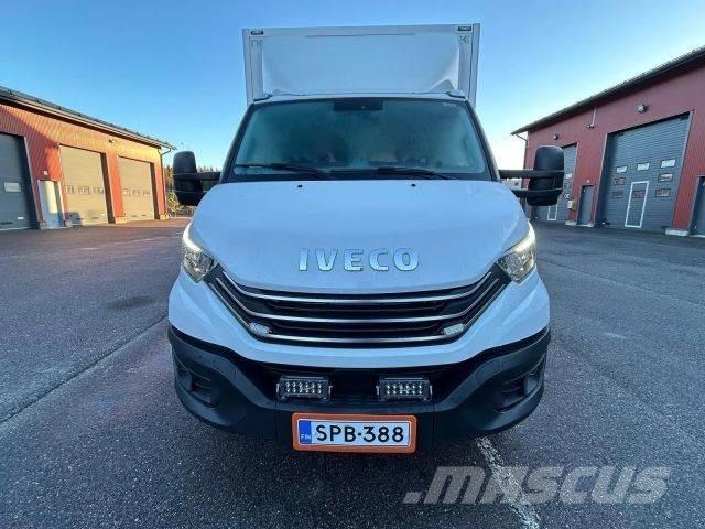 Iveco Daily パネルバン