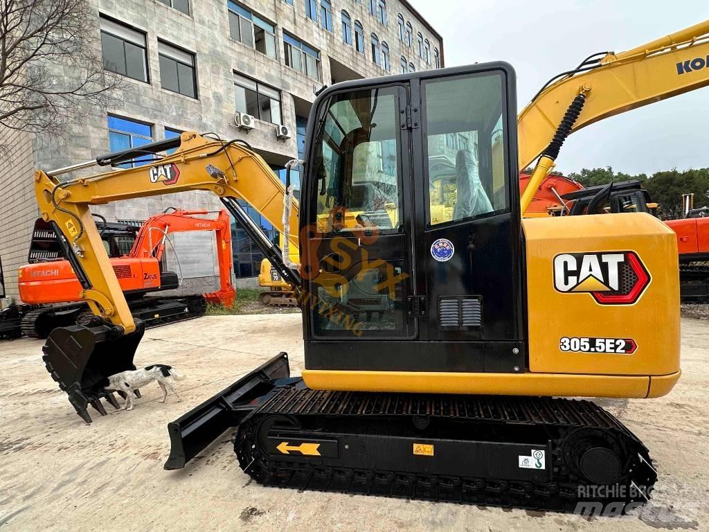 CAT 305.5E2 大型油圧ショベル12t以上（パワーショベル・ユンボ）