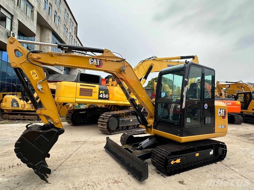 CAT 305.5E2 大型油圧ショベル12t以上（パワーショベル・ユンボ）