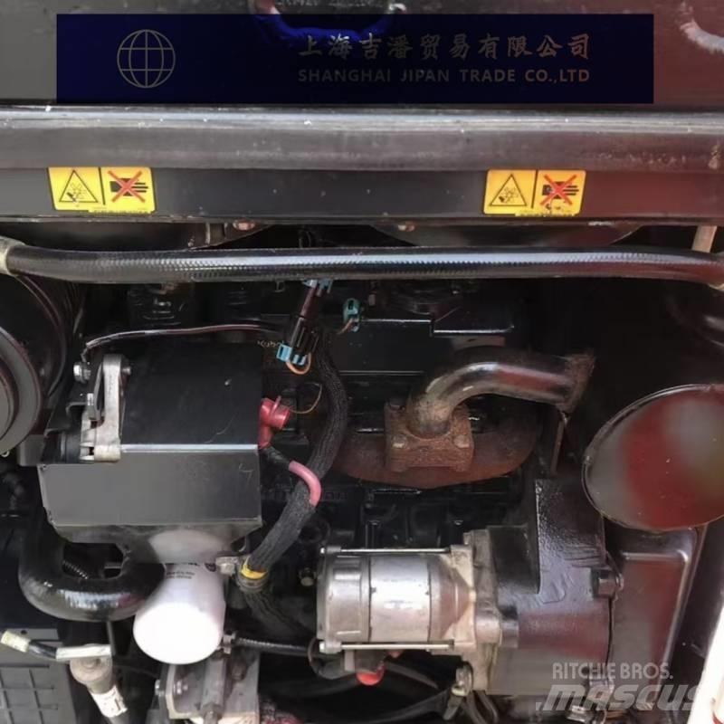 Bobcat S 70 スキッドステアローダー