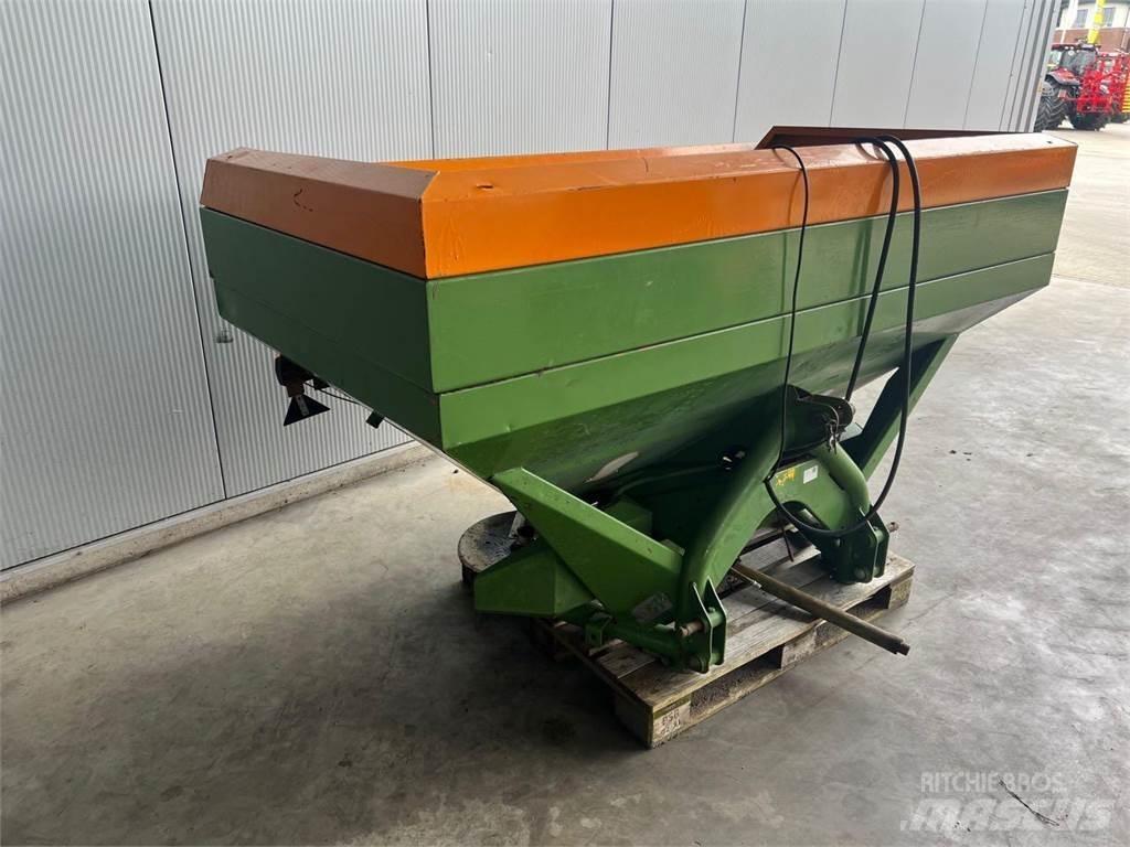 Amazone ZA-U 1500 ミネラル散布機