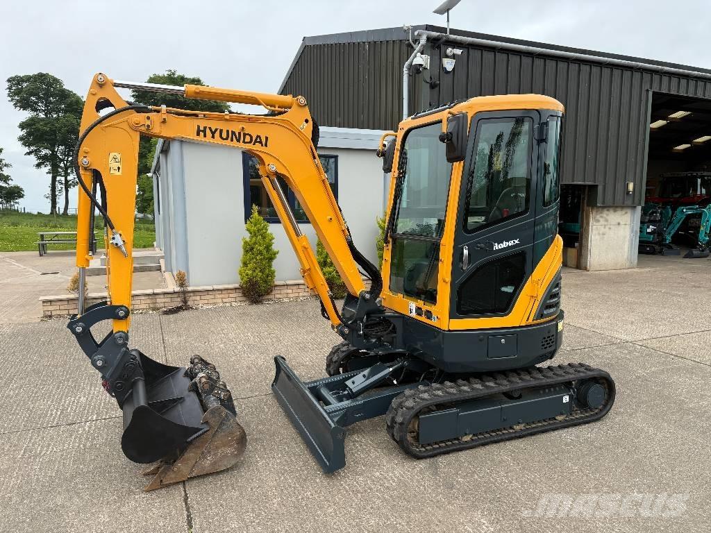 Hyundai R25Z-9 AK ミニ油圧ショベル 7t以下（ミニユンボ・ミニディガー）