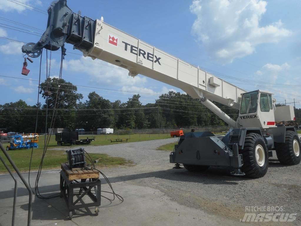 Terex RT 450 ラフテレーンクレーン