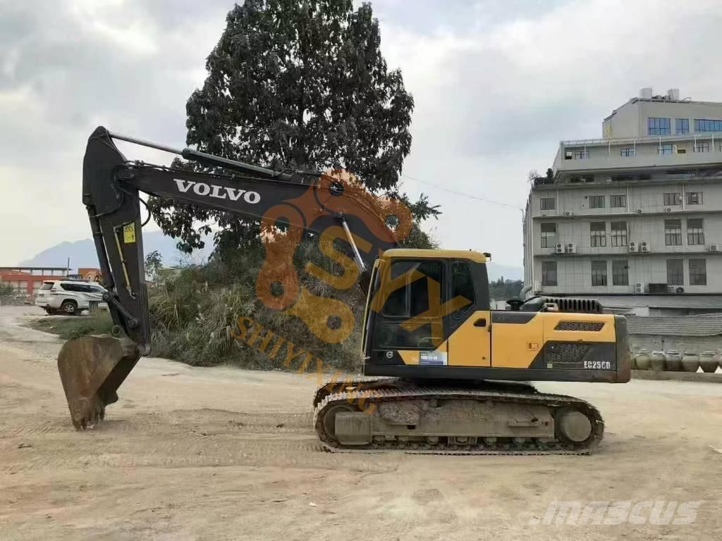 Volvo EC 210 B LC 大型油圧ショベル12t以上（パワーショベル・ユンボ）