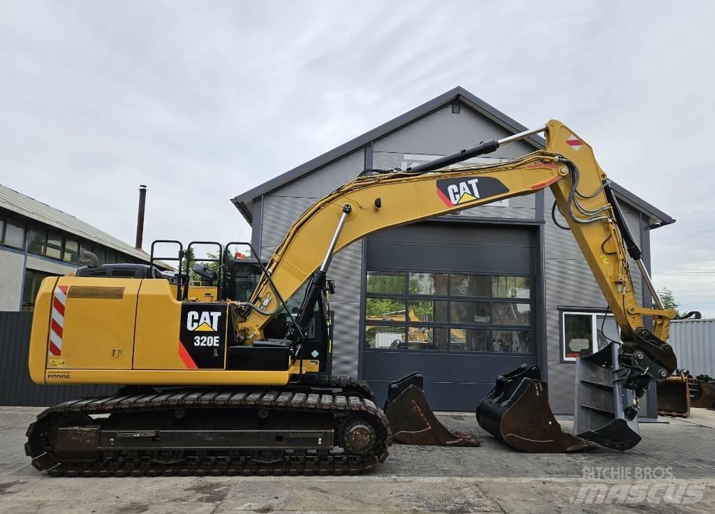 CAT 320 E 大型油圧ショベル12t以上（パワーショベル・ユンボ）