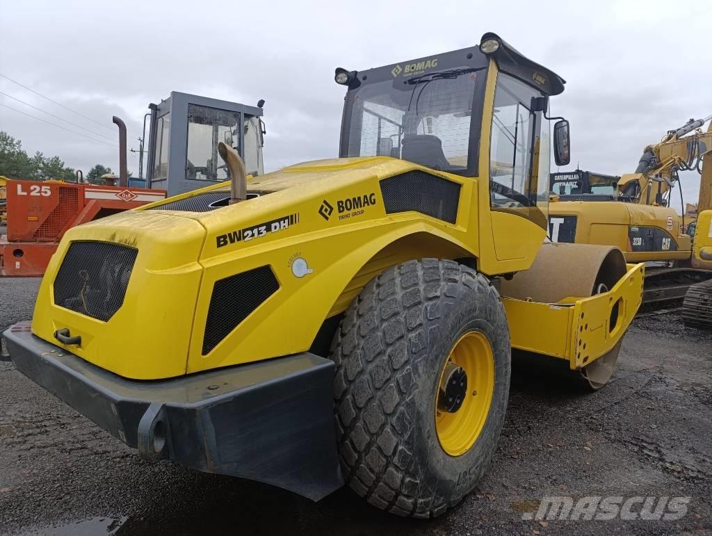 Bomag BW 213 振動ローラ