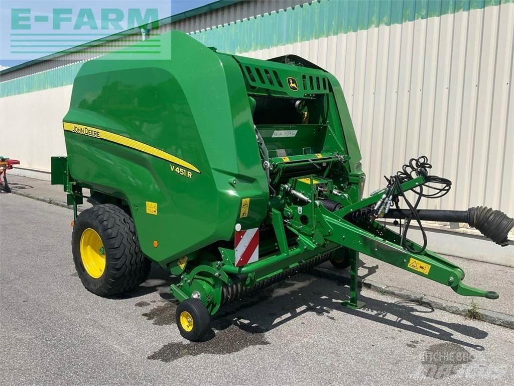 John Deere V451R スクエアベーラー