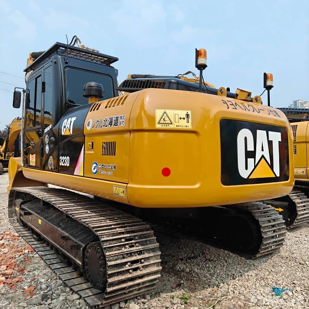 CAT 323D 大型油圧ショベル12t以上（パワーショベル・ユンボ）