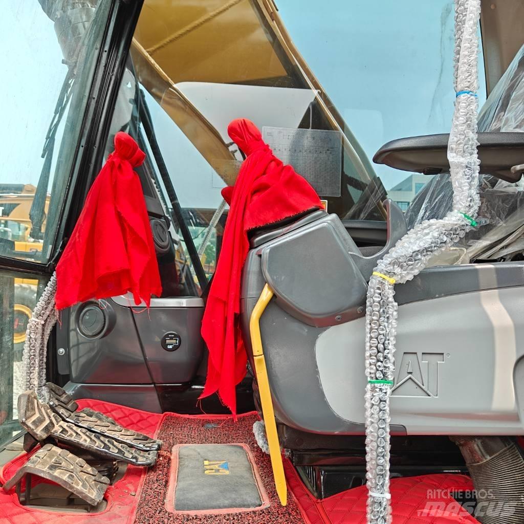 CAT 323D 大型油圧ショベル12t以上（パワーショベル・ユンボ）