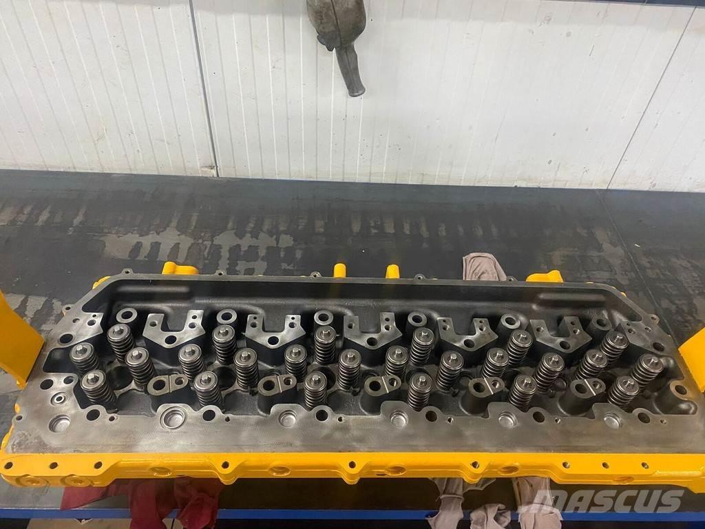 CAT C11/C13 エンジン