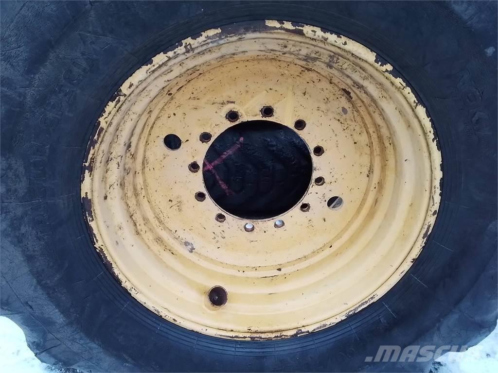 Rottne H20 20x34 タイヤ、ホイル、リム