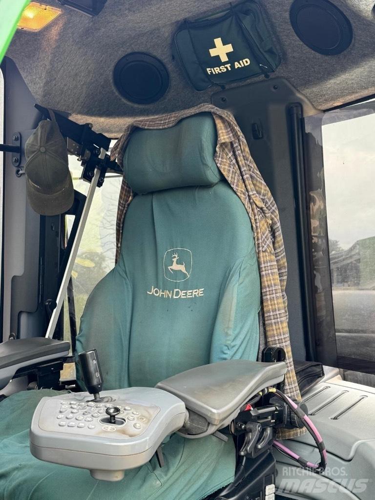 John Deere 1270G 8WD ハーベスター