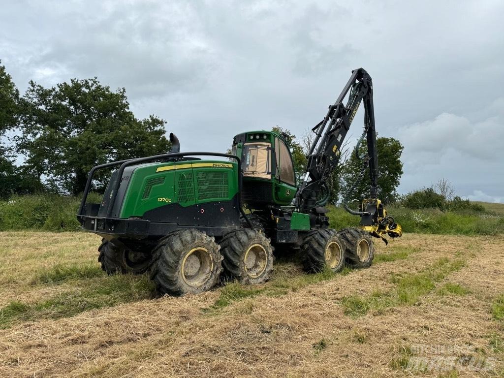 John Deere 1270G 8WD ハーベスター