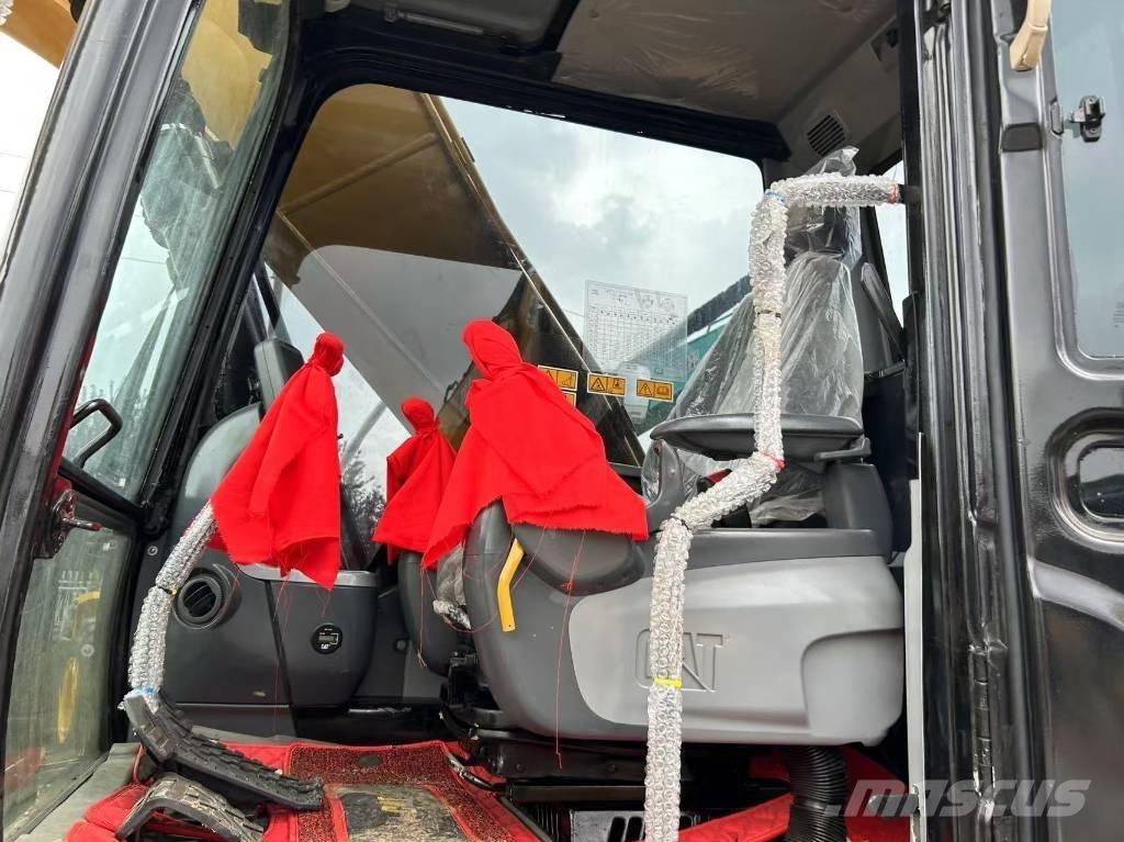 CAT 320 D 大型油圧ショベル12t以上（パワーショベル・ユンボ）