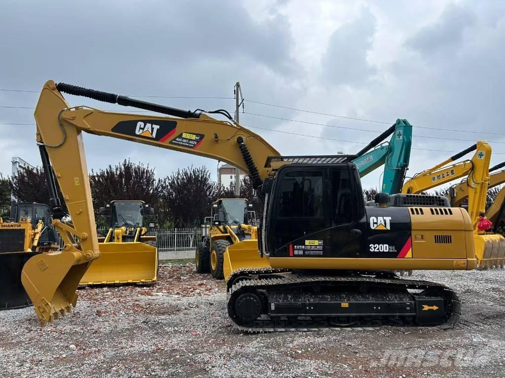CAT 320 D 大型油圧ショベル12t以上（パワーショベル・ユンボ）