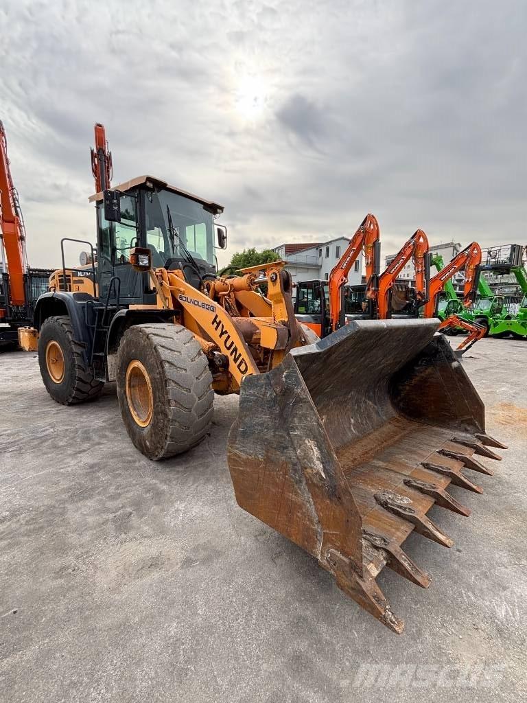 Hyundai HL 757-9 A ホイールローダー・タイヤショベル