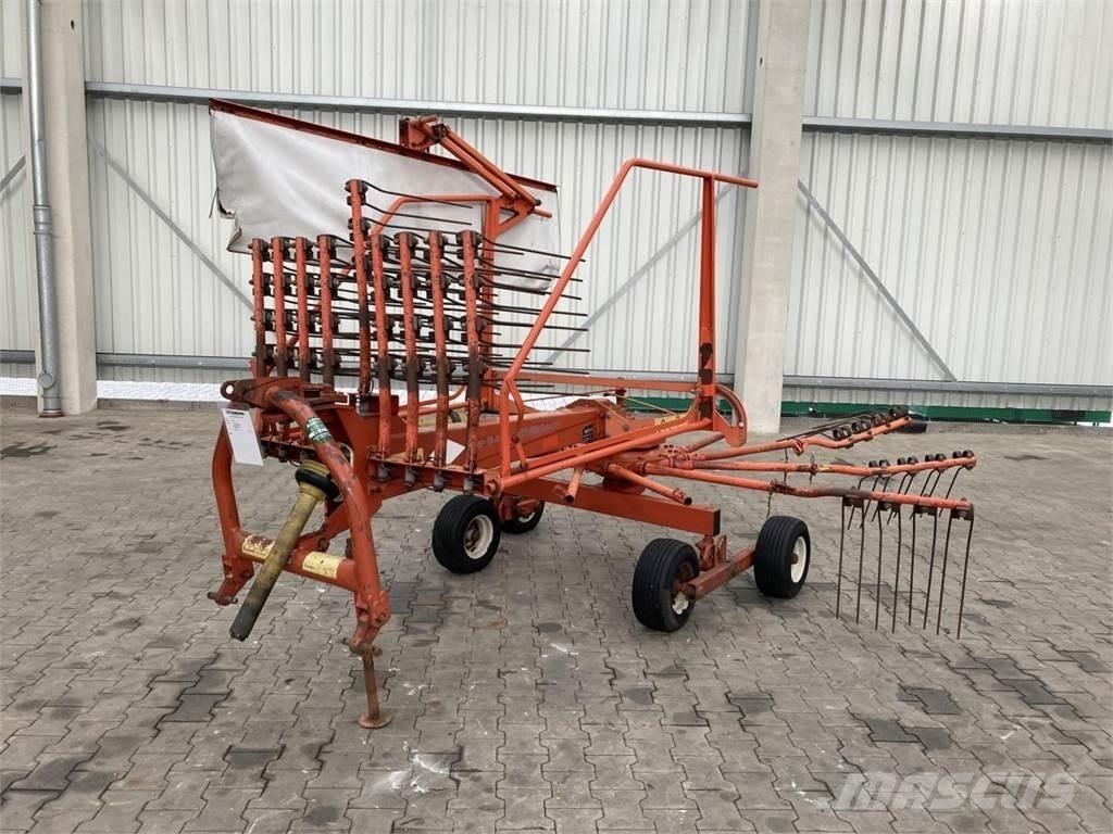 Kuhn GA 4311 GM ウィンドローア/レーキ