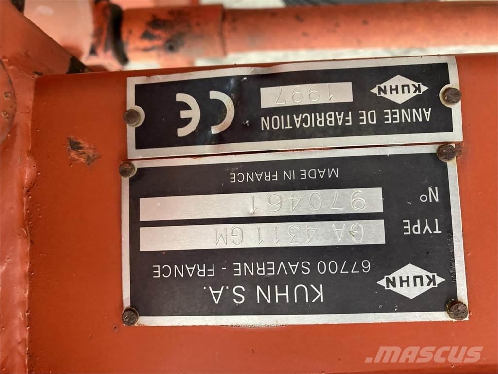 Kuhn GA 4311 GM ウィンドローア/レーキ