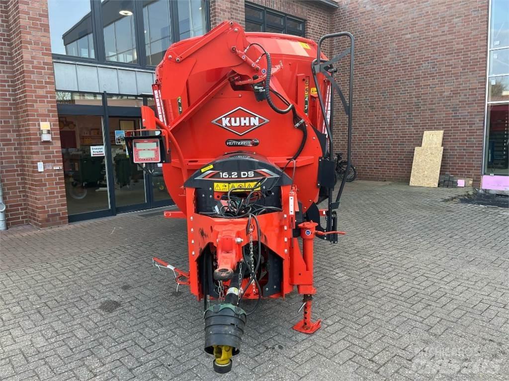 Kuhn Profile+ 16.2 ミキサーフィーダー