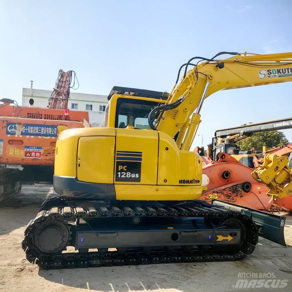 Komatsu PC 128 US 中型油圧ショベル 7ｔ-12ｔ（ユンボ・パワーショベル・バックホー）