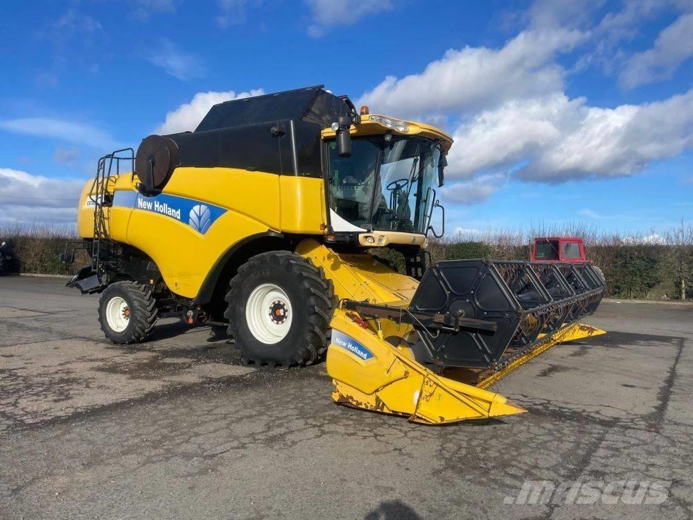 New Holland CX 780 コンバイン