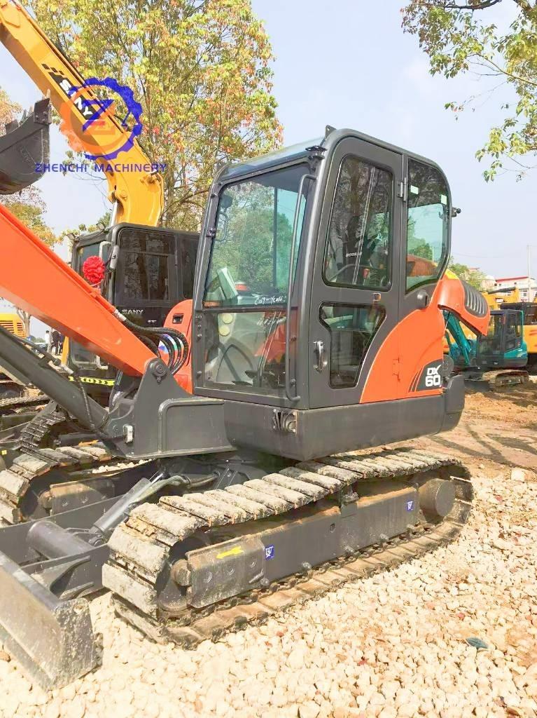 Doosan DX 60 ミニ油圧ショベル 7t以下（ミニユンボ・ミニディガー）