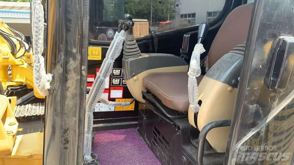 CAT 304 CR 大型油圧ショベル12t以上（パワーショベル・ユンボ）