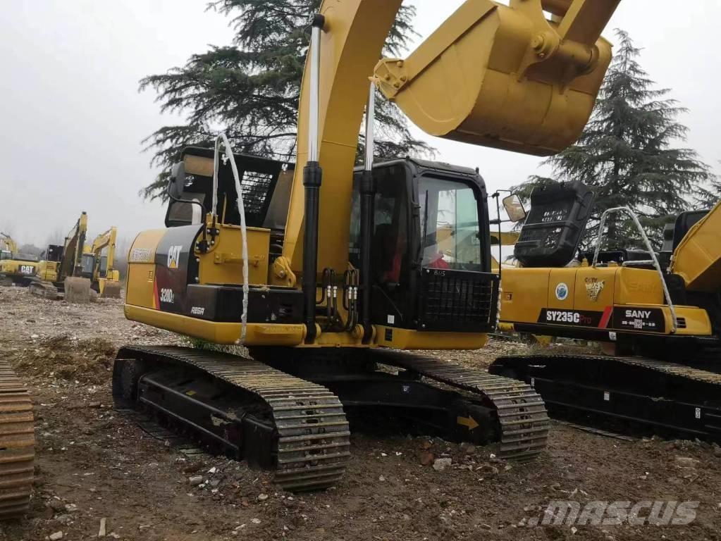 CAT 320 D 大型油圧ショベル12t以上（パワーショベル・ユンボ）