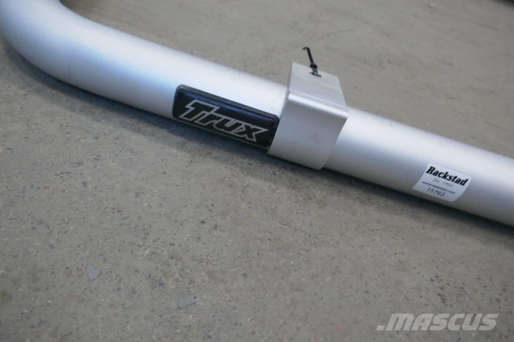  Trux Top-Bar キャビン及び内装