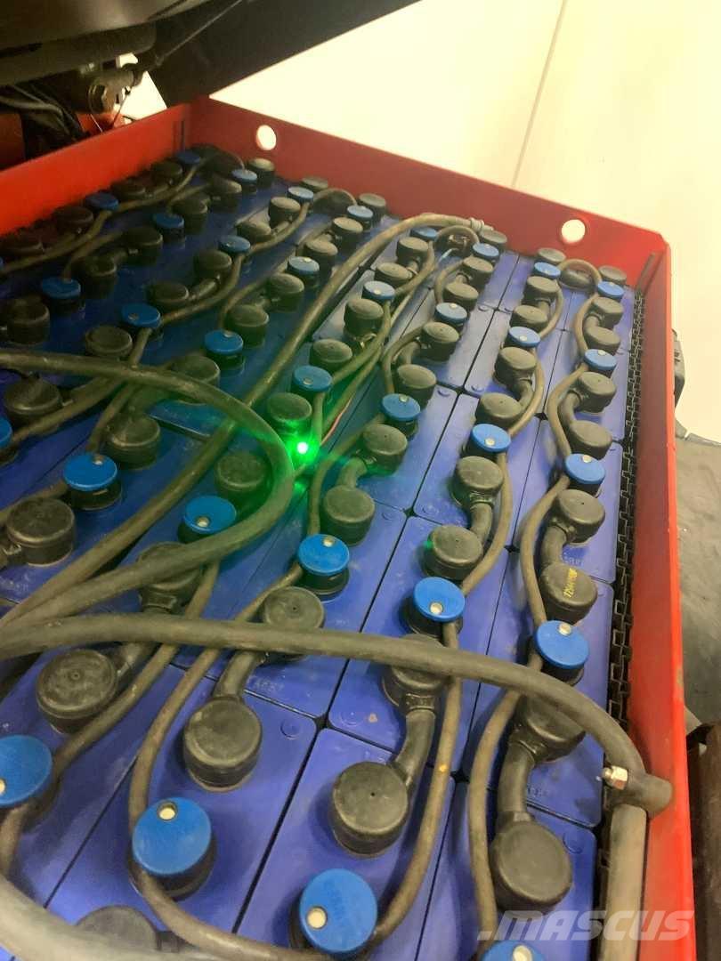 Linde E25 バッテリーフォークリフト