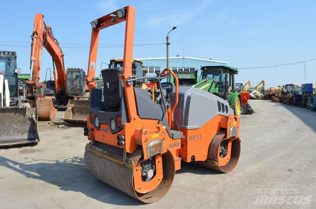 Hamm HD 12 VV タンデムローラ
