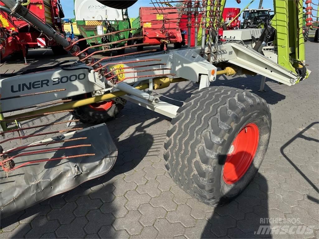 CLAAS Liner 3000 スワーサー・ウインドローア