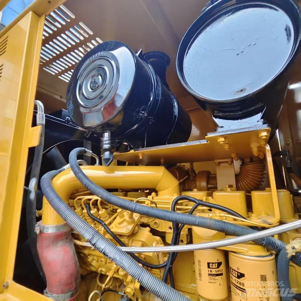 CAT 120 H モーターグレーダー