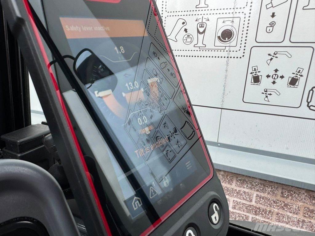 Yanmar SV26 ミニ油圧ショベル 7t以下（ミニユンボ・ミニディガー）