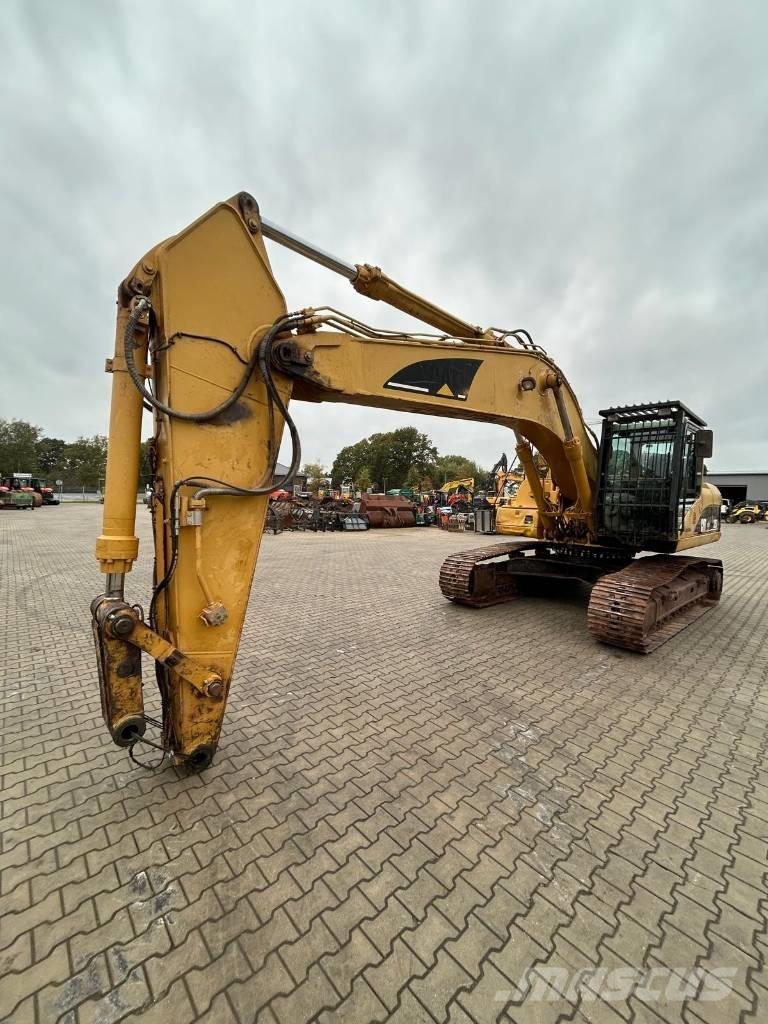 CAT 325 C LN 大型油圧ショベル12t以上（パワーショベル・ユンボ）