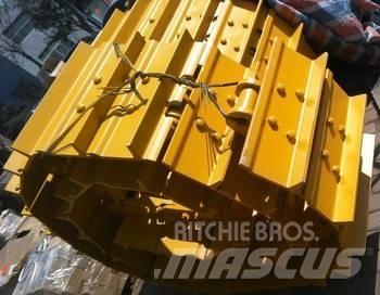 Komatsu D155A-6 無限軌道、クローラ、履帯