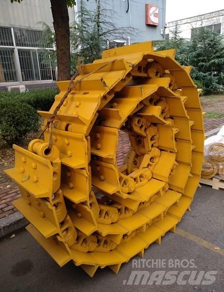 Komatsu D155A-6 無限軌道、クローラ、履帯